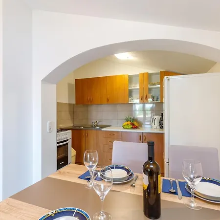 Penzion Vanessa With Shared Pool Nova Vas (Porec)