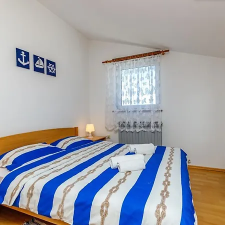 Vanessa With Shared Pool 3*