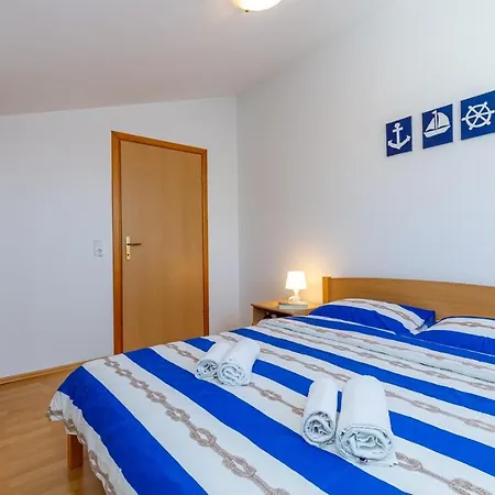 Vanessa With Shared Pool 3* Nova Vas (Porec)