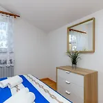 Guest house Vanessa With Shared Pool
