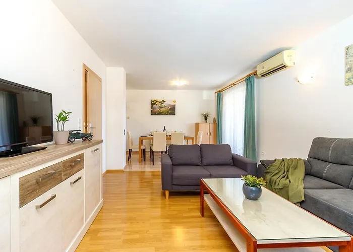 Vanessa With Shared Pool 3* Nova Vas (Porec)